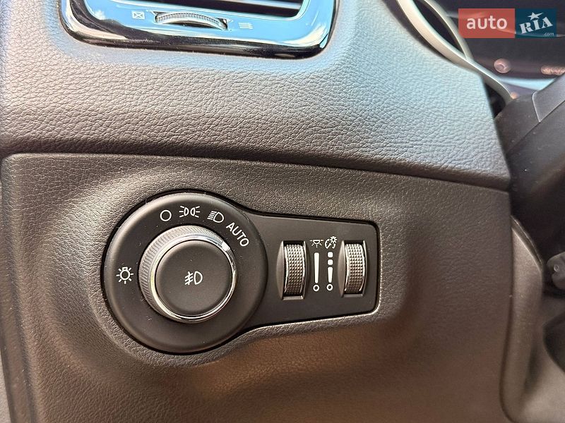 Позашляховик / Кросовер Jeep Compass 2017 в Тернополі фото 15 Позашляховик / Кросовер Jeep Compass 2017 в Тернополі