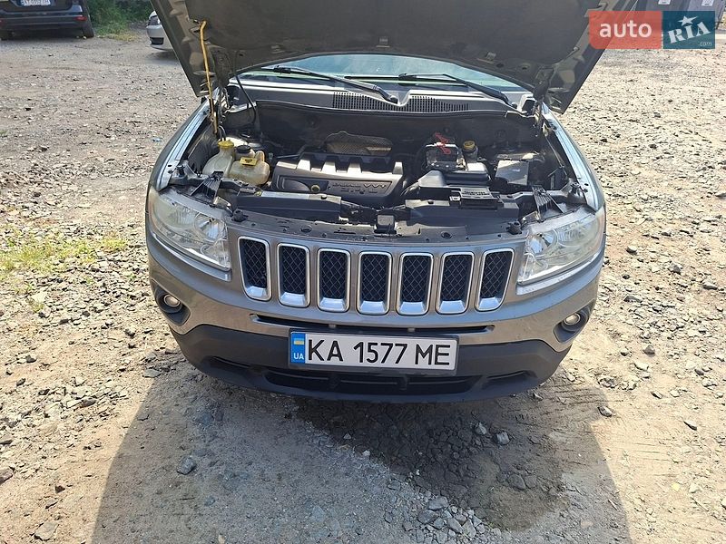 Позашляховик / Кросовер Jeep Compass 2011 в Києві