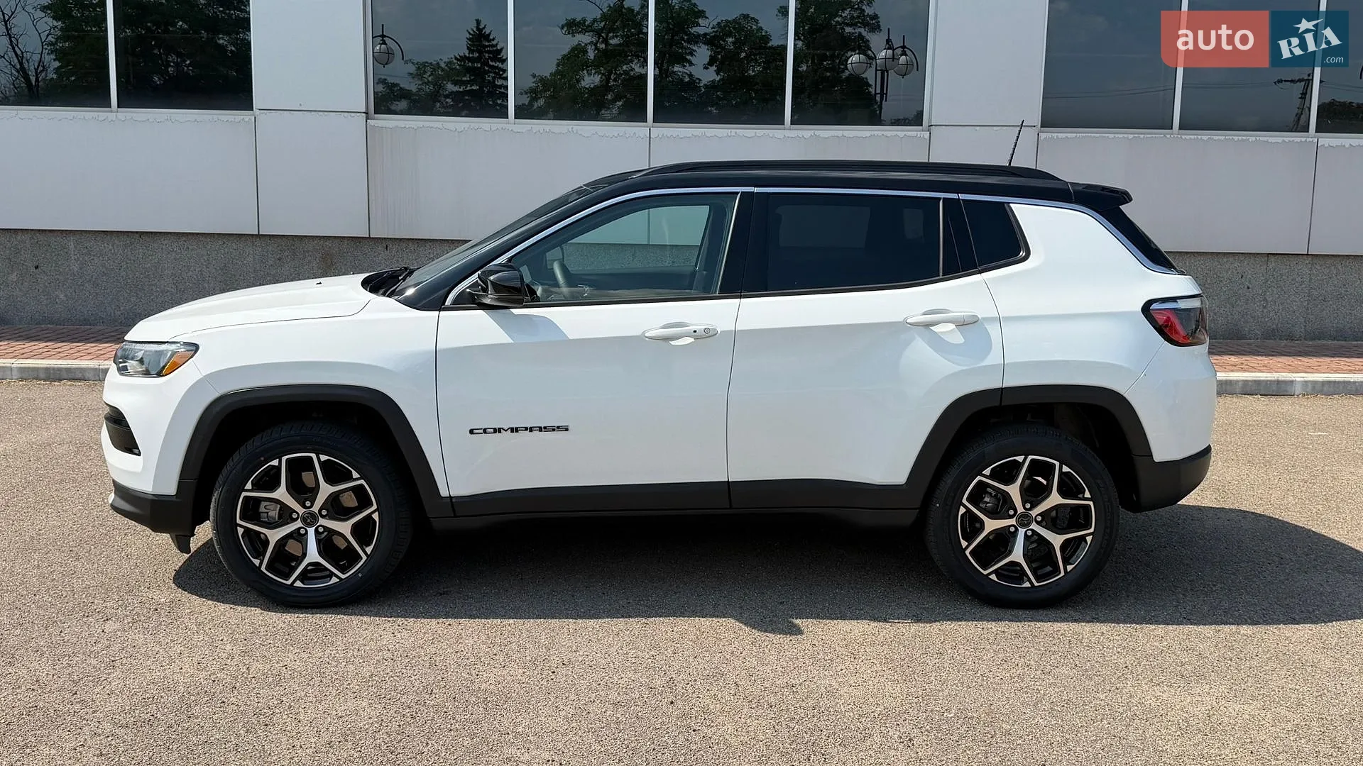 2025 Jeep Compass - мініатюра 13