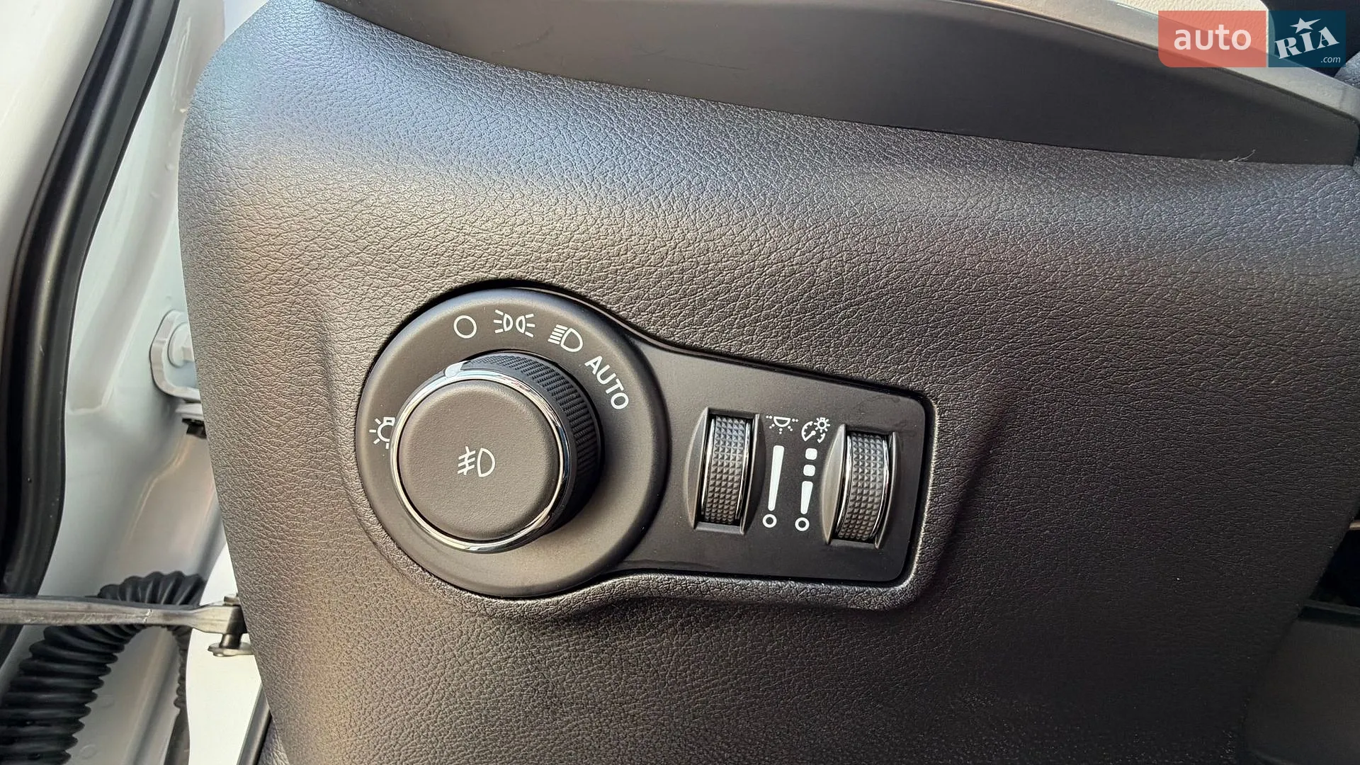 2025 Jeep Compass - мініатюра 35