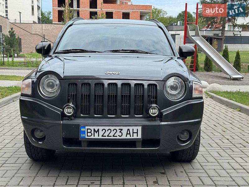 Внедорожник / Кроссовер Jeep Compass 2010 в Львове