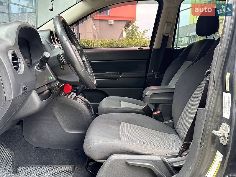 Внедорожник / Кроссовер Jeep Compass 2010 в Львове