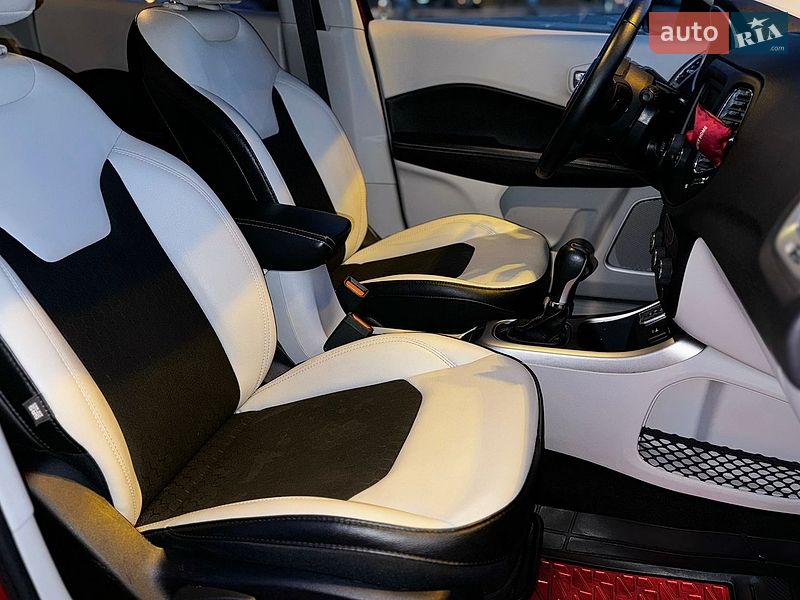 Внедорожник / Кроссовер Jeep Compass 2018 в Киеве