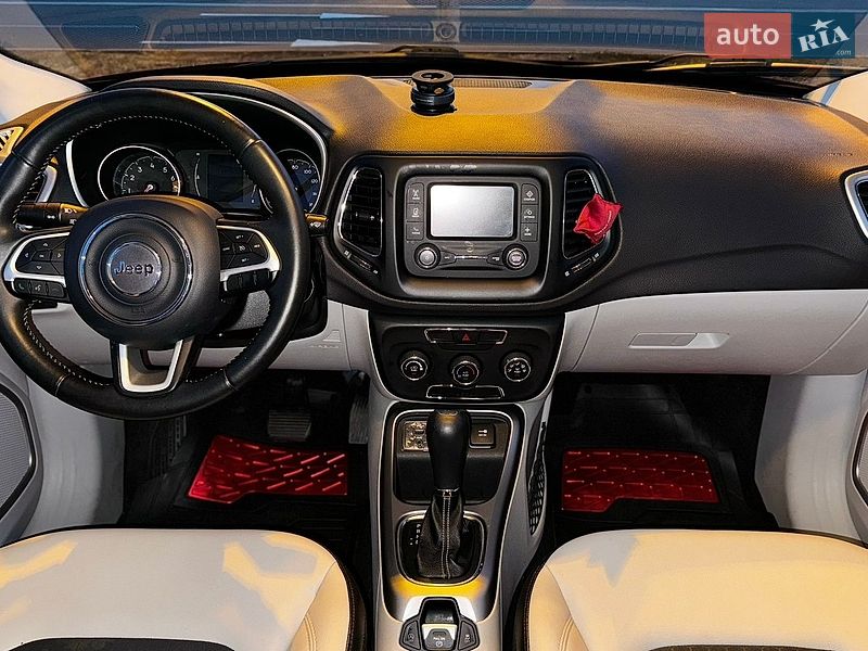 Внедорожник / Кроссовер Jeep Compass 2018 в Киеве