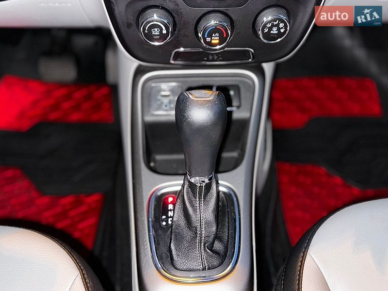 Внедорожник / Кроссовер Jeep Compass 2018 в Киеве