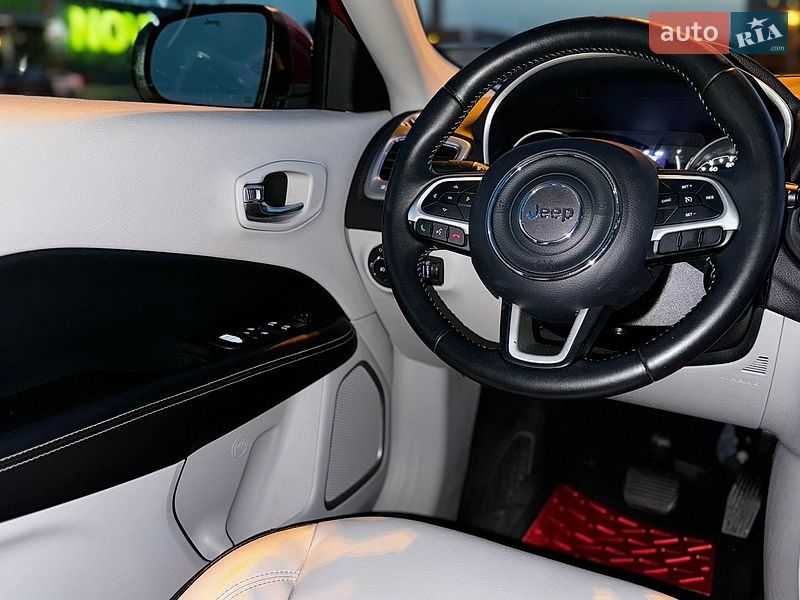 Внедорожник / Кроссовер Jeep Compass 2018 в Киеве