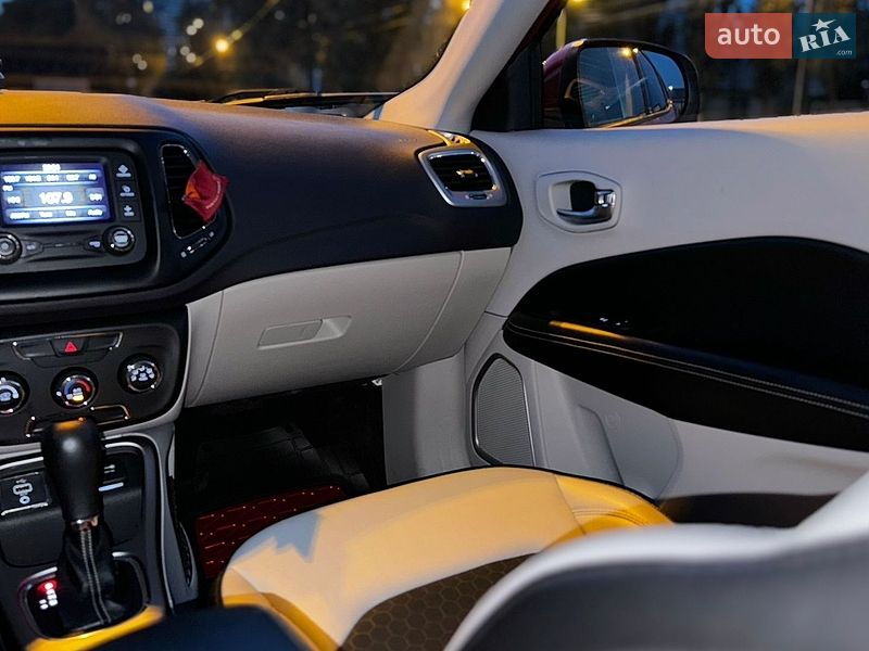 Внедорожник / Кроссовер Jeep Compass 2018 в Киеве
