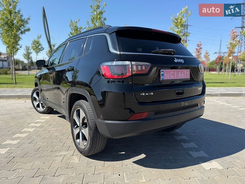 Внедорожник / Кроссовер Jeep Compass 2017 в Киеве
