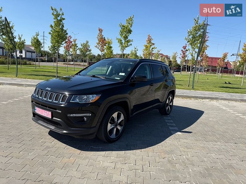 Внедорожник / Кроссовер Jeep Compass 2017 в Киеве