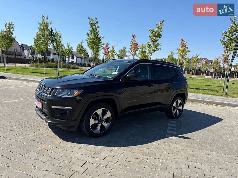 Внедорожник / Кроссовер Jeep Compass 2017 в Киеве