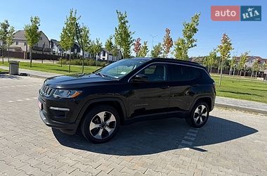 Внедорожник / Кроссовер Jeep Compass 2017 в Киеве