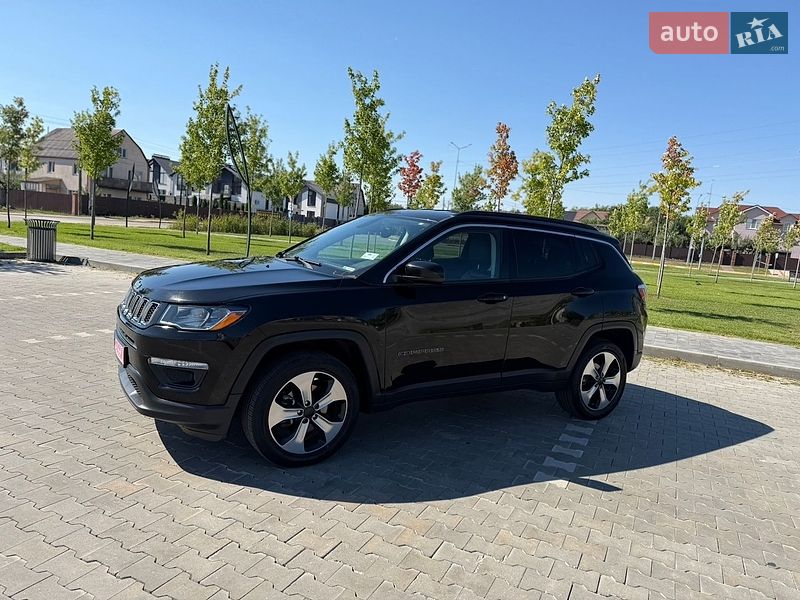 Внедорожник / Кроссовер Jeep Compass 2017 в Киеве