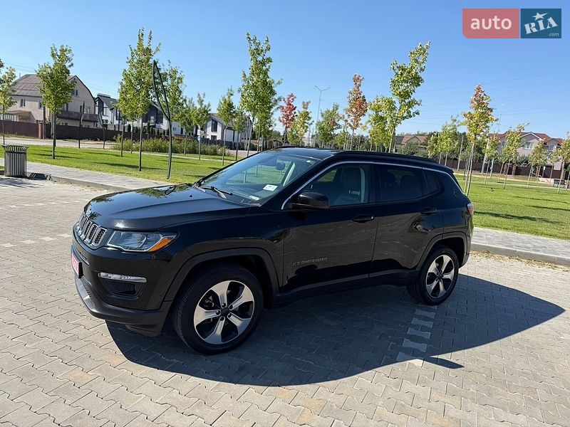 Внедорожник / Кроссовер Jeep Compass 2017 в Киеве