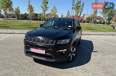 Внедорожник / Кроссовер Jeep Compass 2017 в Киеве