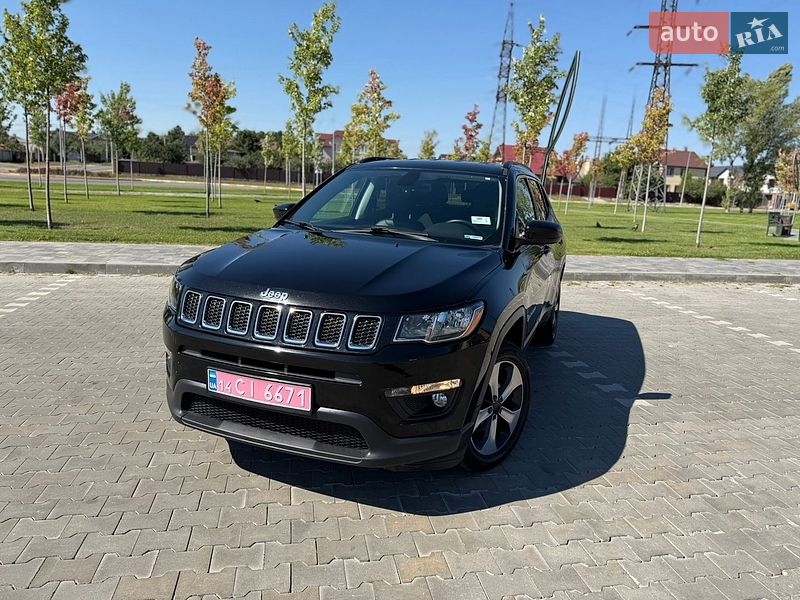 Внедорожник / Кроссовер Jeep Compass 2017 в Киеве