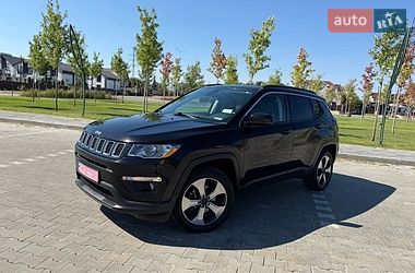 Внедорожник / Кроссовер Jeep Compass 2017 в Киеве