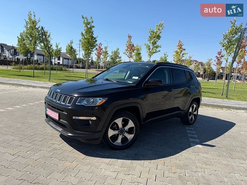 Внедорожник / Кроссовер Jeep Compass 2017 в Киеве