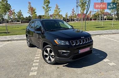 Внедорожник / Кроссовер Jeep Compass 2017 в Киеве