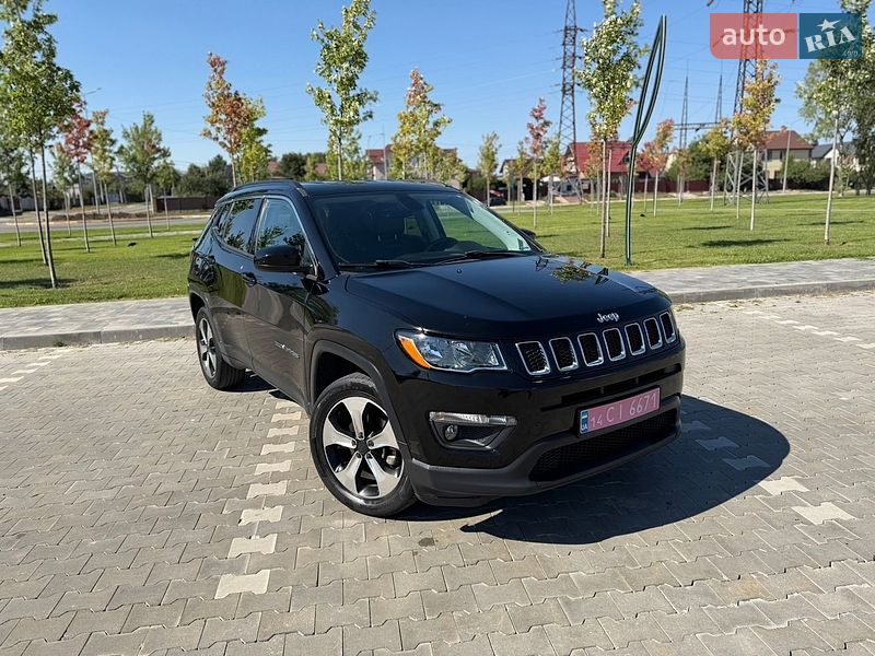 Внедорожник / Кроссовер Jeep Compass 2017 в Киеве