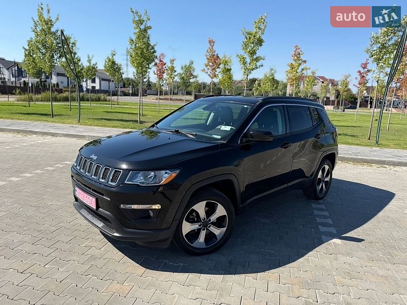Внедорожник / Кроссовер Jeep Compass 2017 в Киеве