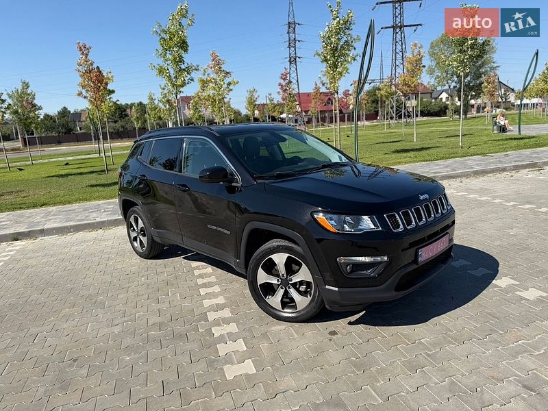 Внедорожник / Кроссовер Jeep Compass 2017 в Киеве