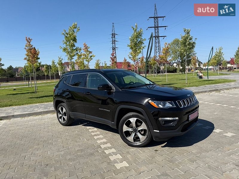 Внедорожник / Кроссовер Jeep Compass 2017 в Киеве