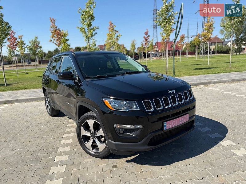 Внедорожник / Кроссовер Jeep Compass 2017 в Киеве