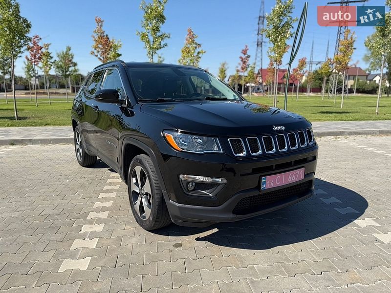 Внедорожник / Кроссовер Jeep Compass 2017 в Киеве