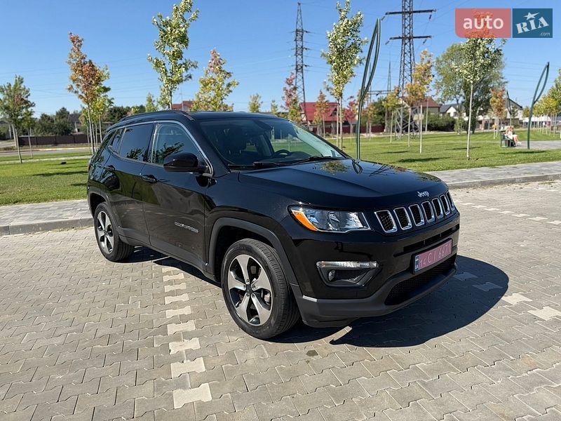 Внедорожник / Кроссовер Jeep Compass 2017 в Киеве