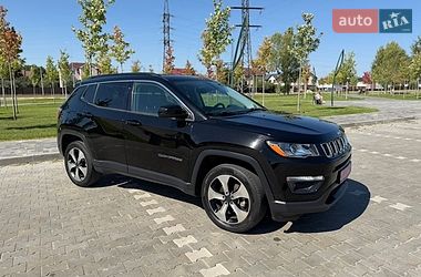 Внедорожник / Кроссовер Jeep Compass 2017 в Киеве