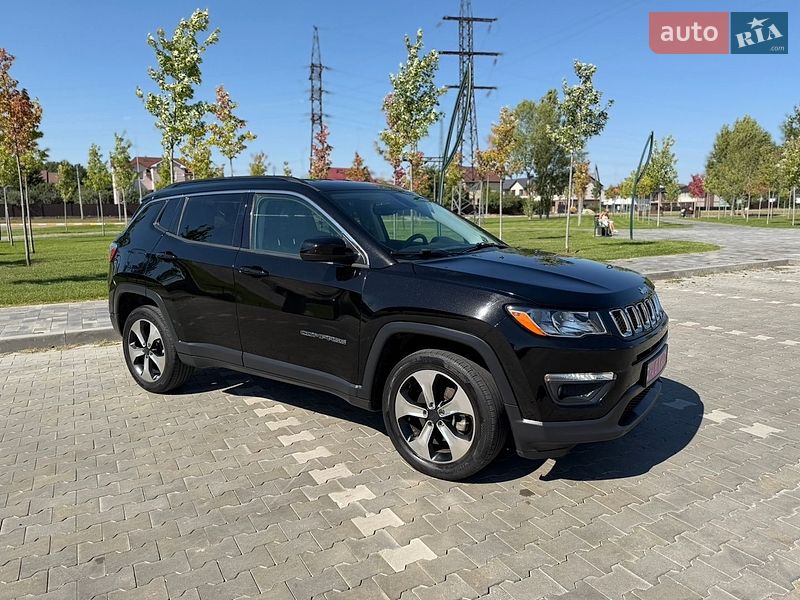 Внедорожник / Кроссовер Jeep Compass 2017 в Киеве