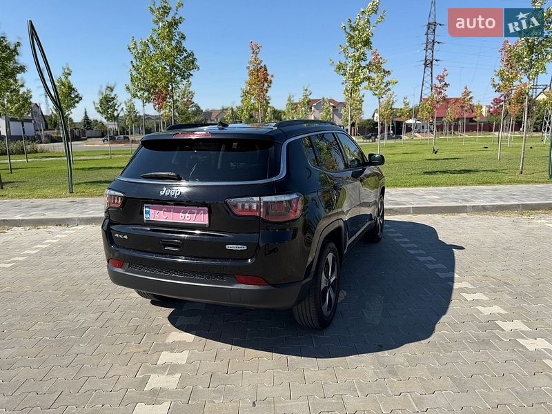Внедорожник / Кроссовер Jeep Compass 2017 в Киеве