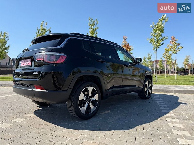 Внедорожник / Кроссовер Jeep Compass 2017 в Киеве