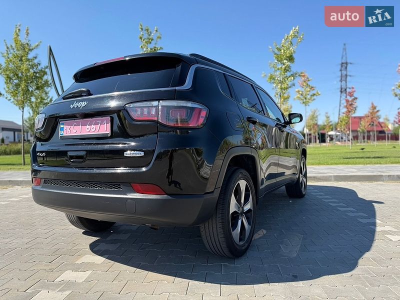 Внедорожник / Кроссовер Jeep Compass 2017 в Киеве