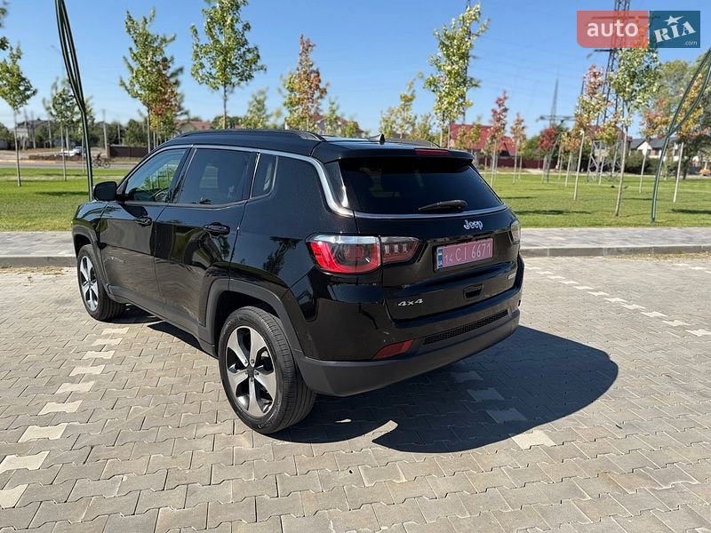 Внедорожник / Кроссовер Jeep Compass 2017 в Киеве