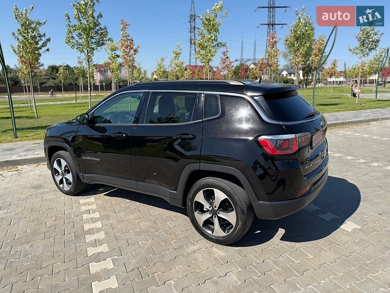 Внедорожник / Кроссовер Jeep Compass 2017 в Киеве