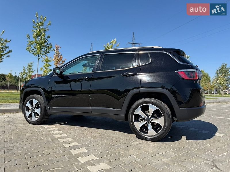 Внедорожник / Кроссовер Jeep Compass 2017 в Киеве