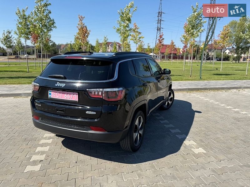 Внедорожник / Кроссовер Jeep Compass 2017 в Киеве