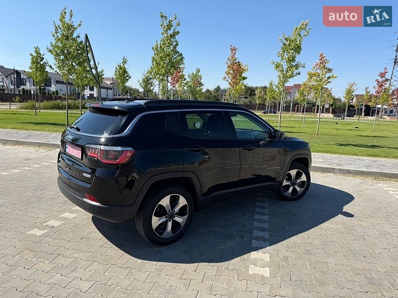 Внедорожник / Кроссовер Jeep Compass 2017 в Киеве