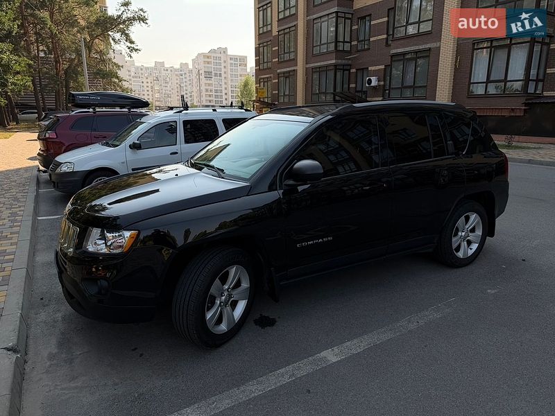 Внедорожник / Кроссовер Jeep Compass 2015 в Чернигове