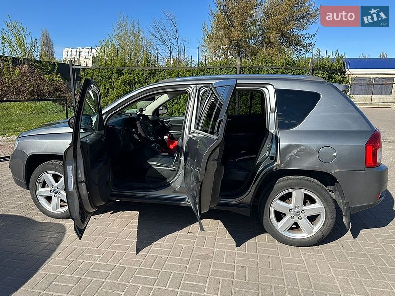 Позашляховик / Кросовер Jeep Compass 2012 в Києві фото 21 Позашляховик / Кросовер Jeep Compass 2012 в Києві