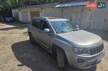 Внедорожник / Кроссовер Jeep Compass 2015 в Киеве фото 2 Внедорожник / Кроссовер Jeep Compass 2015 в Киеве
