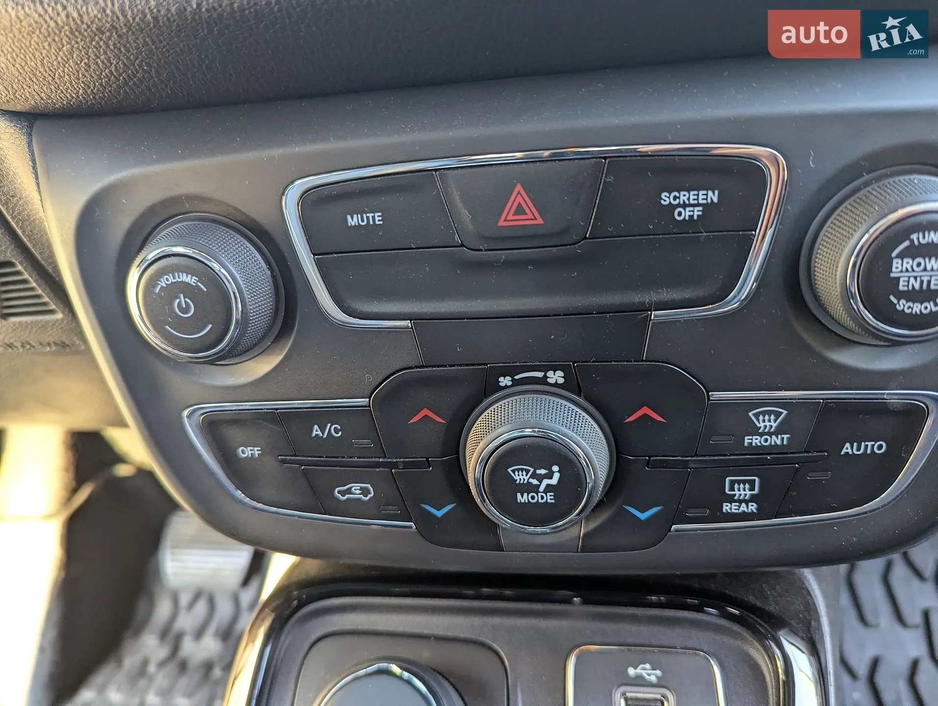 2018 Jeep Compass - мініатюра 61