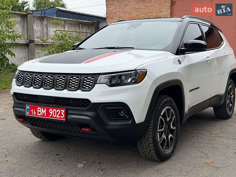 Позашляховик / Кросовер Jeep Compass 2025 в Лубнах