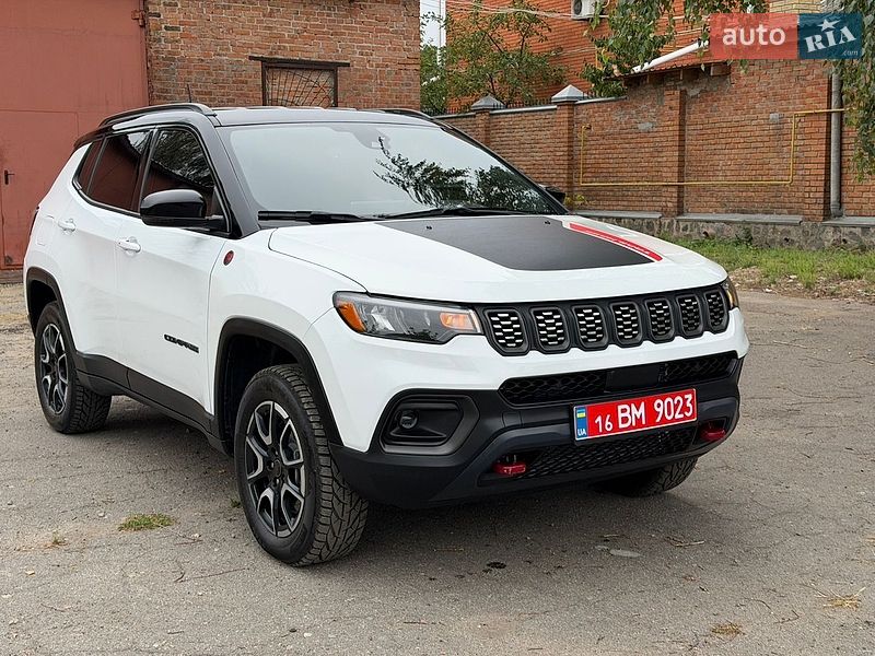 Позашляховик / Кросовер Jeep Compass 2025 в Лубнах