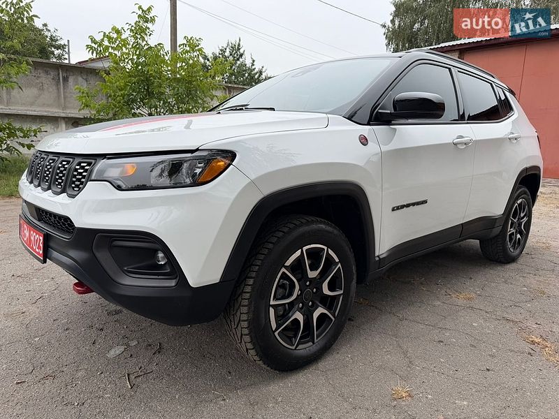 Позашляховик / Кросовер Jeep Compass 2025 в Лубнах