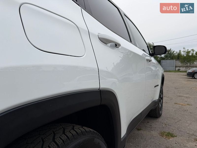 Позашляховик / Кросовер Jeep Compass 2025 в Лубнах