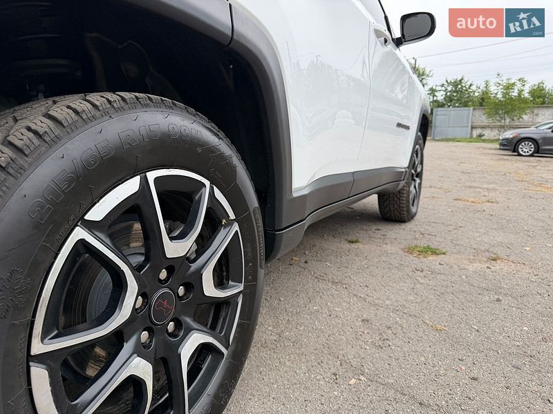 Позашляховик / Кросовер Jeep Compass 2025 в Лубнах