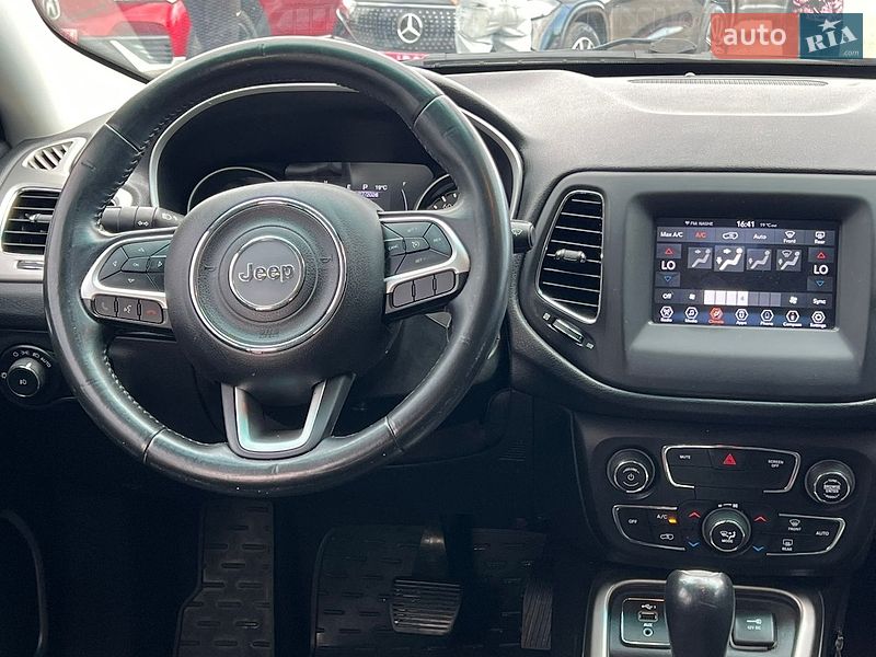 Внедорожник / Кроссовер Jeep Compass 2018 в Ровно