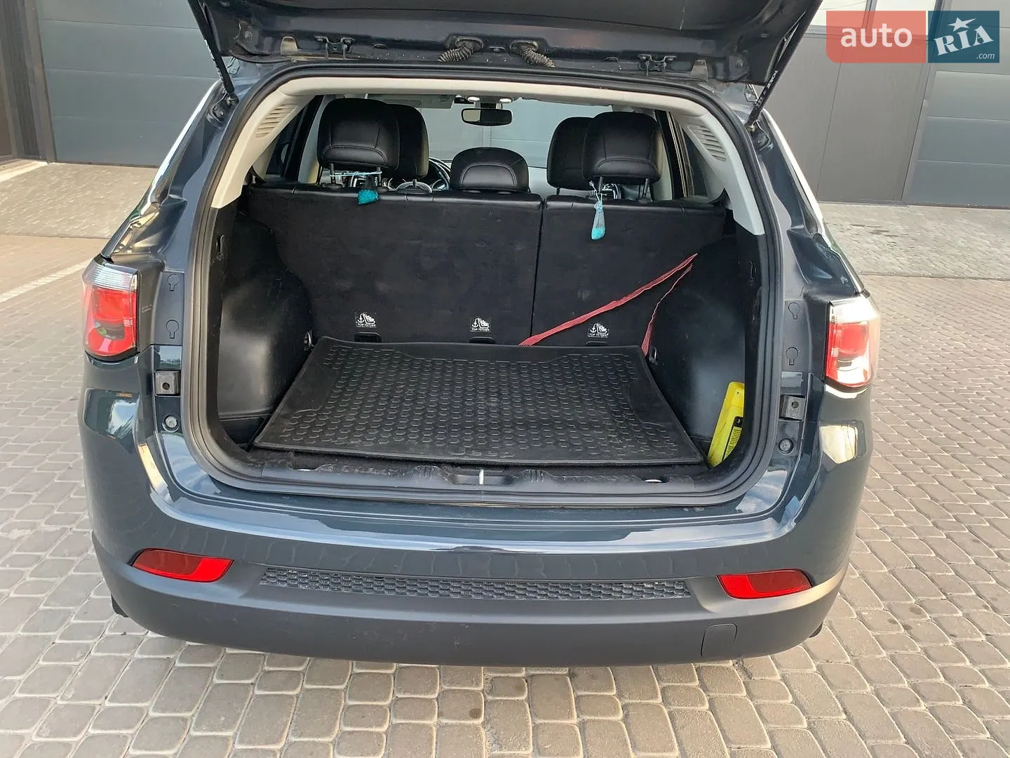 2017 Jeep Compass - мініатюра 9